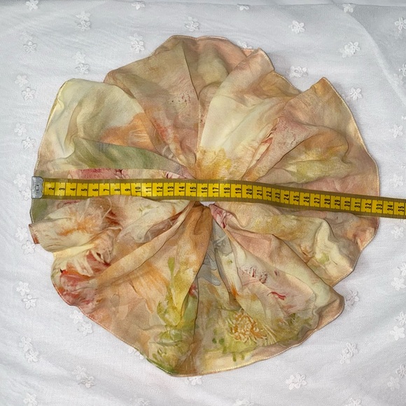 Add in bundle for total $15！Handmade Unique Hair Scrunchie Floral Pattern XL - Picture 4 of 7